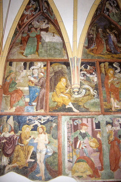 Mittelalterliche Kleidung im Wandel – Fresken der Pfarrkirche Tessenberg in Heinfels (1499)
