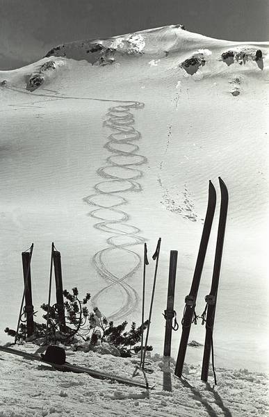 Schispuren am Arlberg – komponierte Winterbilder (um 1937)
